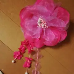 コサージュ 髪飾り 成人式 花火大会 パーティー 結婚式 ヘアピン 花 浴衣に