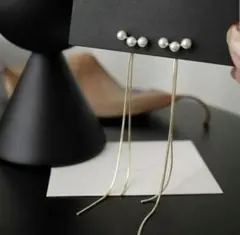 新品未使用 ゴールド2wayフェイクパールロングタッセルピアス 揺れる シンプル