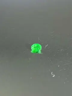 コロンビア産未処理エメラルド0.15ct3.5×2.5mm