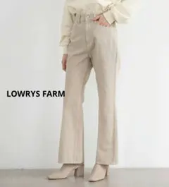 LOWRYS FARM カラーデニムフレアパンツ キナリ　エクリュのサムネイル