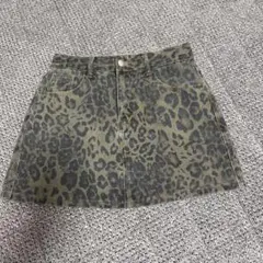 SHEIN ヒョウ柄スカート