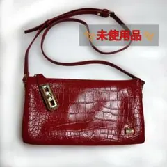 未使用　お財布ポシェットショルダーバッグ深紅　ストラップ長さ調整可　本革　大容量