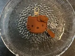 新品✨即発送❣]ハローキティ チャーム型コインケース／AirTagケース