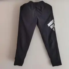 adidas ジャージパンツ 140サイズ