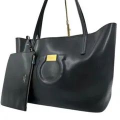 極美品 フェラガモ トートバッグ ガンチーニ オールレザー ブラック　ポーチ付