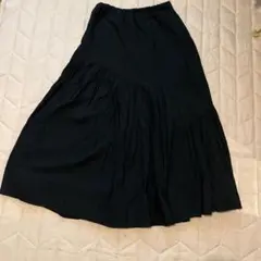GEORGE'S ジョージズ　黒色アシメトリーロングスカートのサムネイル