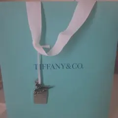 ティファニーショッパーとチャーム　2025クリスマスオーナメント