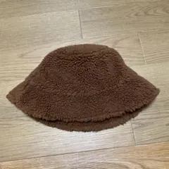 ユニクロ ボアバケットハット ブラウン