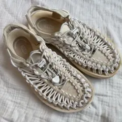 美品☆KEEN キーン UNEEK ユニーク サンダル 23.5cm アイボリー