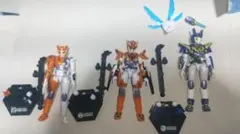 装動　仮面ライダーバルキリー、ライジングチーター、ライトニングホーネットセット