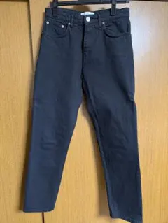 ZARA 黒のストレートデニム　ブラック