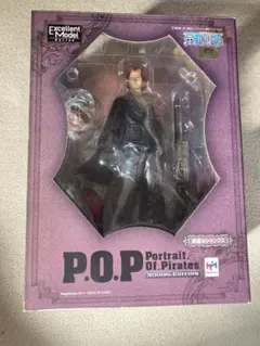 ワンピース　シャンクス　POP フィギュア