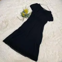 UNTITLED サイズ2 ブラック ニットワンピース　首元裾可愛い