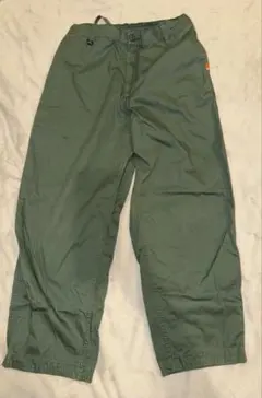 【今日だけ500円OFF】undefeated カーゴパンツ