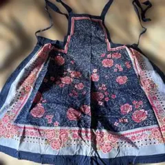 花柄ネイビーエプロン