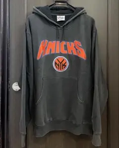 MAJESTIC製 NEW YORK KNICKS フーディーのサムネイル