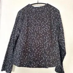 パラスパレス　花柄 長袖ブラウスのサムネイル