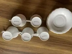 Guy Larocheカップ&ソーサー　スタンド付き