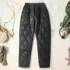 テーパードパンツ 冬