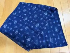 UNIQLO LAURA ASHLEY ローラアシュレイ　ストール　花柄のサムネイル