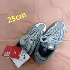 New Balance 1000 グレー スニーカー