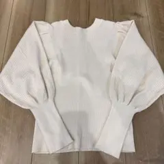 SENSE OF PLACEホワイトリブニット 長袖 バルーンスリーブ