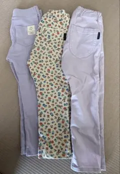 薄紫、ベージュ花柄のパンツ3点セット　サイズ100