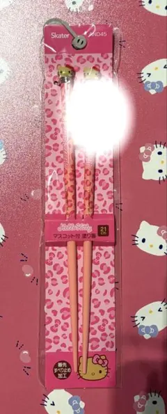 ハローキティ 日焼けキティ キティ　アベイル　マスコット付塗り箸　箸のサムネイル
