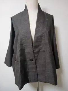 正絹男性大島紬　黒系の着物リメイクジャケット／羽織もの