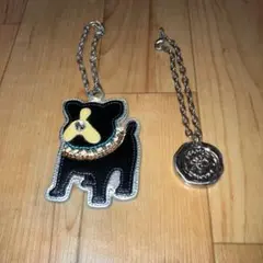 M'AMUZ ブルドッグチャーム 天使モチーフシルバーチャーム