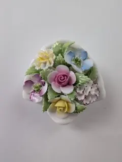 し*ろ様 Royal Albert Bone China 花の置物のサムネイル