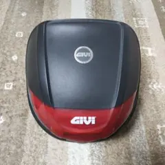 GIVI バイク用リアボックスのサムネイル