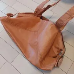 オレンジ レザー ショルダーバッグ