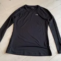 アンダーアーマ長袖テイシャツ　 黒　 SからM