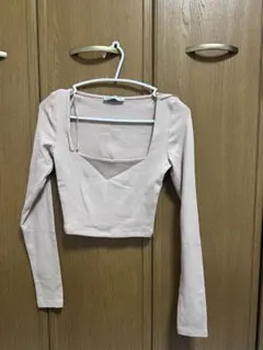 zaraスクエアネック長袖