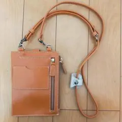 ズッケロ　スマホ　ショルダーバッグ　本革zucchero