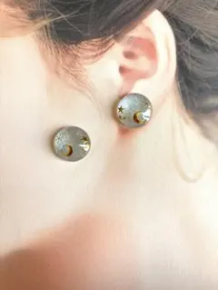 NO.582 ピアス　イヤリング　ヘアゴム　ガラスカボション　お月様