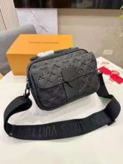 LOUIS VUITTON モノグラム ショルダーバッグ