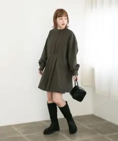KBF フロントタックカットオフミニドレス カーキのサムネイル