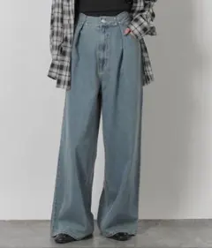 ウエストフックデニムパンツ　LAKOLE
