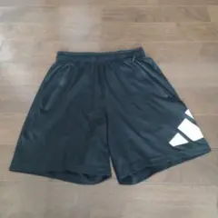adidas 黒 ハーフパンツ　 短パン　テニス　サッカー　フットサル