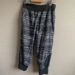 UNDER ARMOUR トレーニングパンツ ブラック・ホワイト