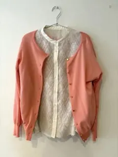 サーモンピンク ボタン付き カーディガン