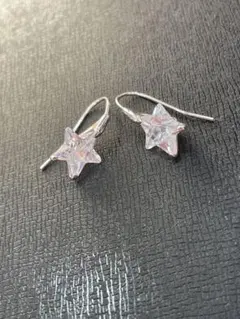 イタリアジュエリー　スワロフスキー　クリスタル　星ピアス