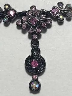 ネックレス　ラインストーン　ピンク系