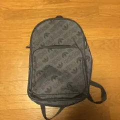 アディダス　リュックサック
