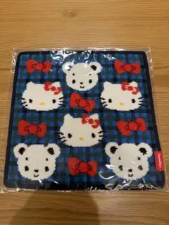 新品 ファミリア familiar ハローキティ タオルハンカチ 赤 - メルカリ