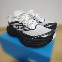 美品HOKA ボンダイ8 TS CAGED　メンズ26cm