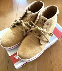 adidas アディダス 23.0cm スニーカー ミドルカット