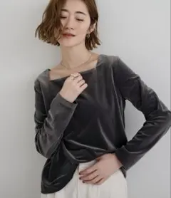 【新品】ur's スクエアネックベロアプルオーバー チャコール S